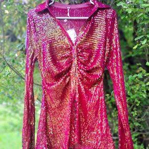 FREE PEOPLE Women's Low-Neck Bell-Cuff Sequin Shirtee